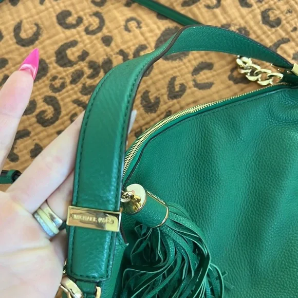 MK Green Handbag - Picture 4 of 9